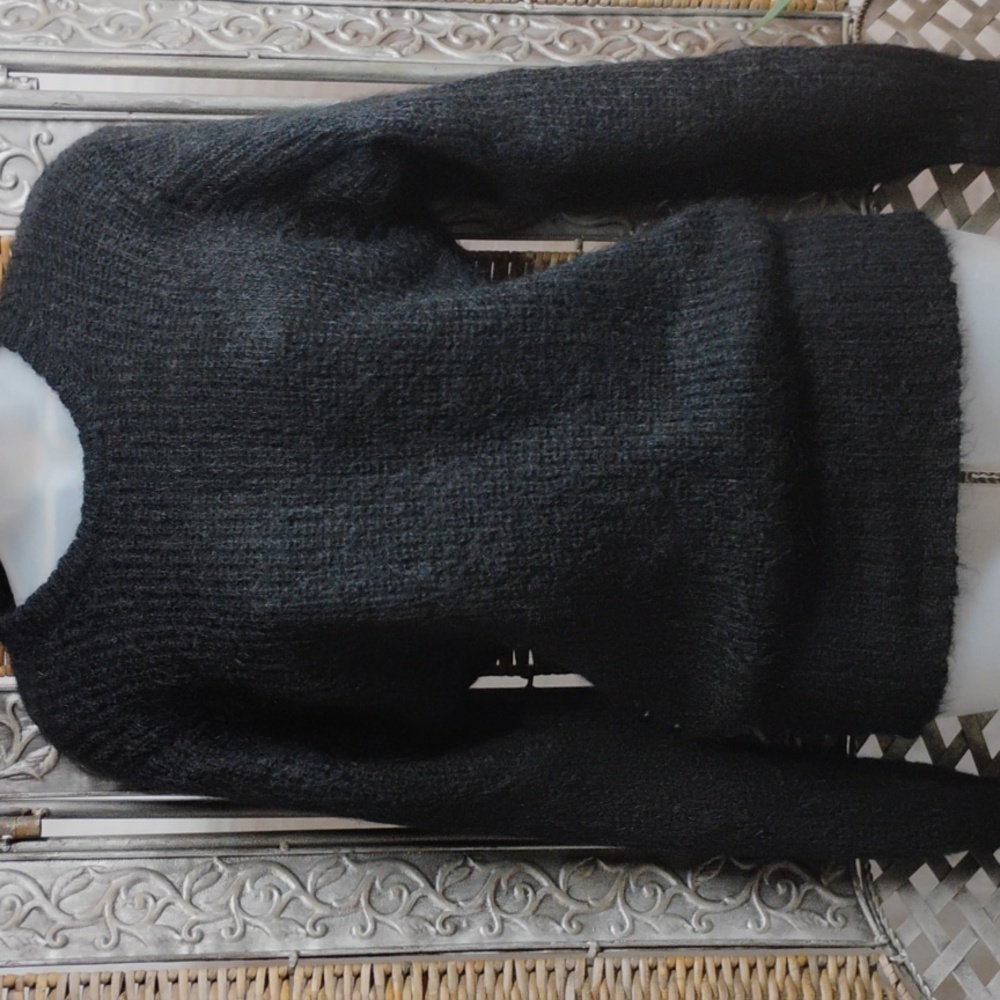 J. G. Hook women's sweater